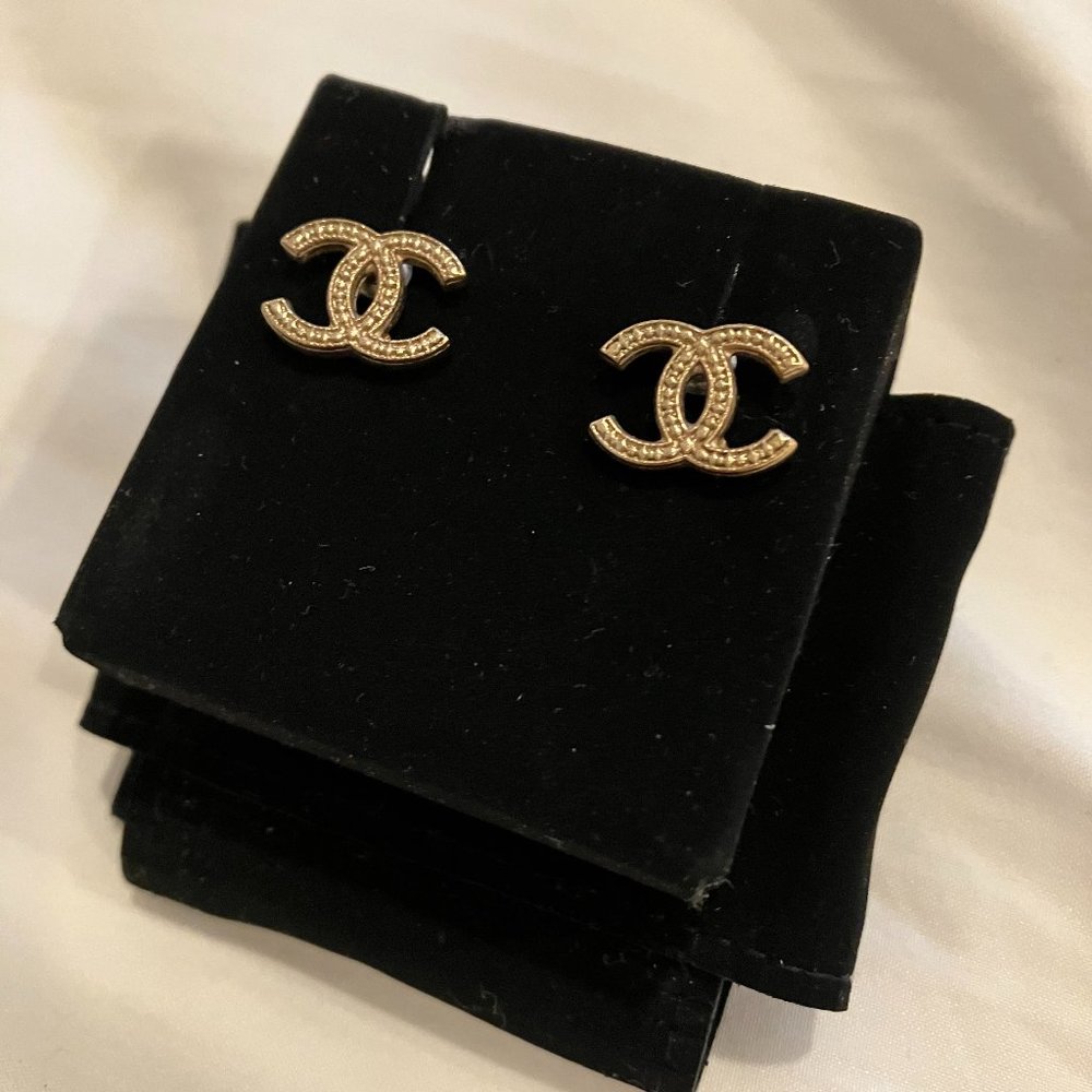 Chanel CC Stud Earrings, Gold, Size Small